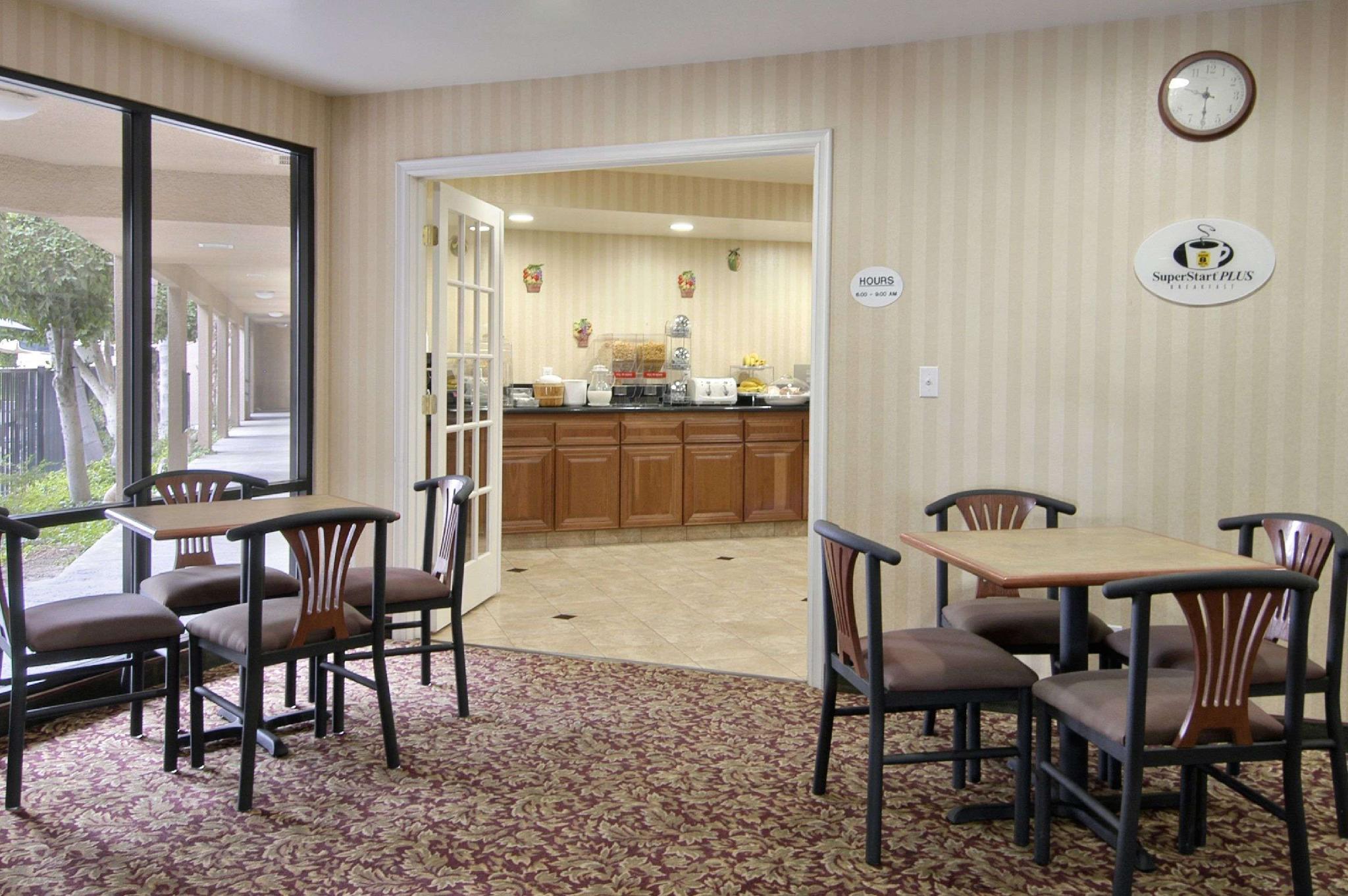 Travelodge By Wyndham Commerce Los Angeles Area Εξωτερικό φωτογραφία