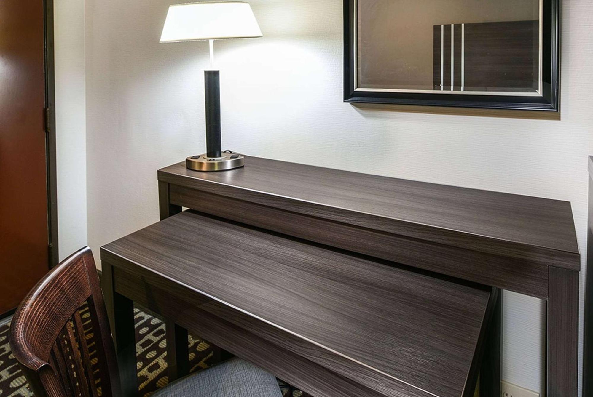 Travelodge By Wyndham Commerce Los Angeles Area Εξωτερικό φωτογραφία