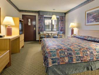 Travelodge By Wyndham Commerce Los Angeles Area Εξωτερικό φωτογραφία